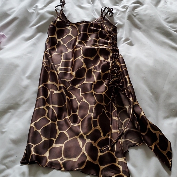 New nightgown - Picture 1 of 3